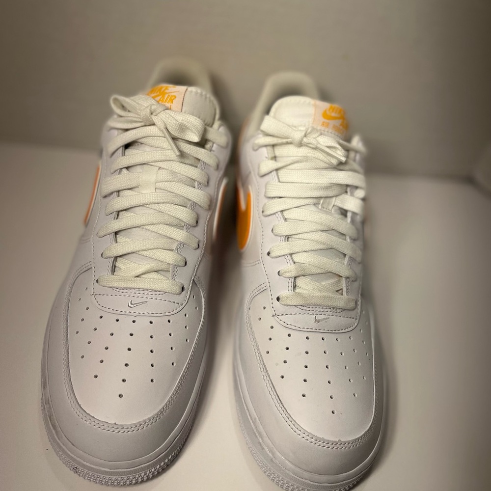 Nike Air Force 1 Low White University Gold Size 12 - Picture 12 of 13